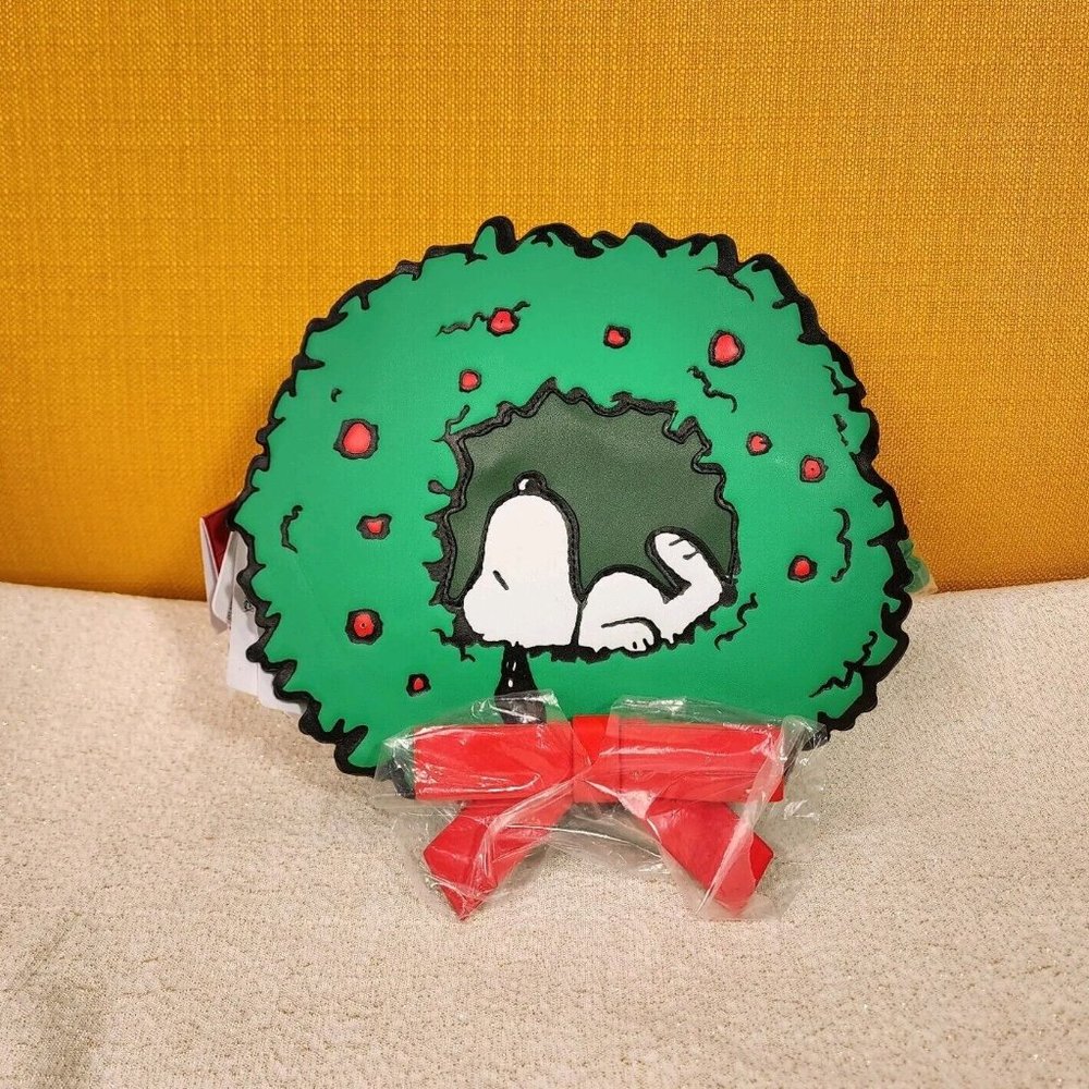 Loungefly Peanuts Snoopy Woodstock Christmas Wreath Light UP Crossbody Bag NEW - Picture 11 of 11